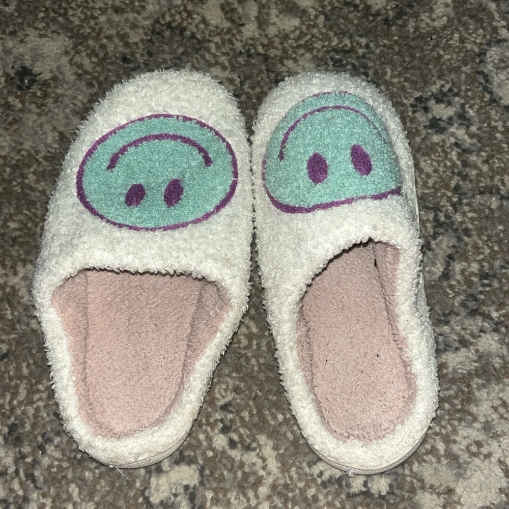 Smily face slippers